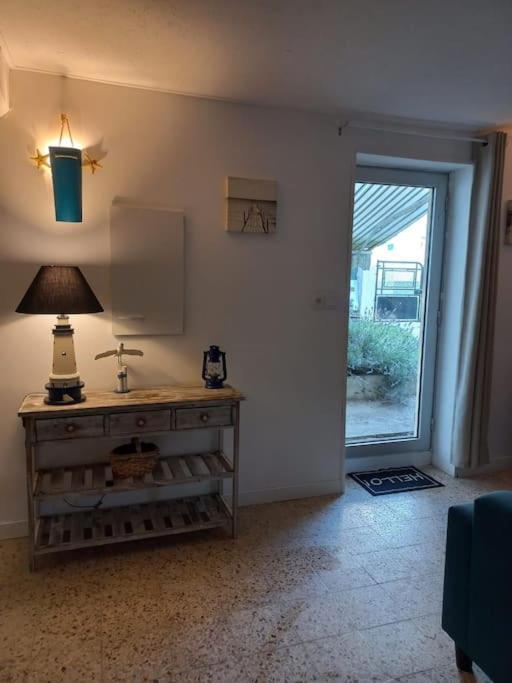 Maisonnette Marine Landeronde Экстерьер фото